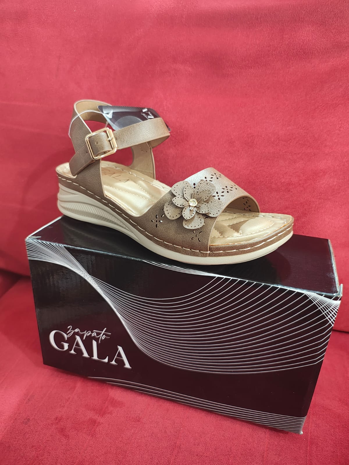 SANDALIAS DE DAMA - Luminis S.A