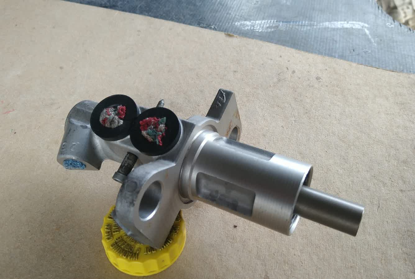 BOMBA CENTRAL FRENOS AUDI A4 1999-2005 1.8 TURBO / USADA F23 - A&P LOGISTIC