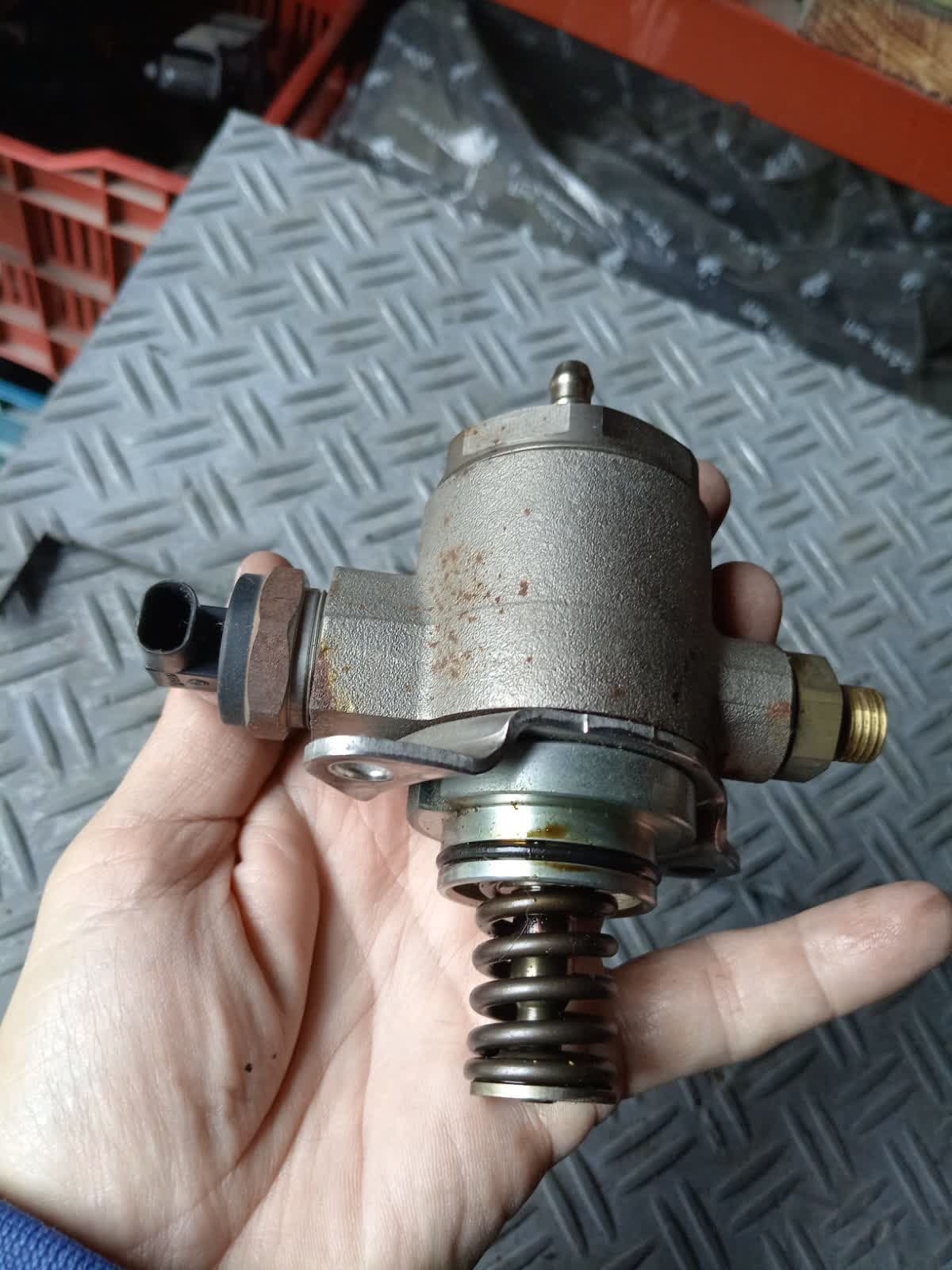 BOMBA DE ALTA PRESION AUDI A4 2.0 TFSI  2009-2014 06J127025E / USADA K4 - A&P LOGISTIC