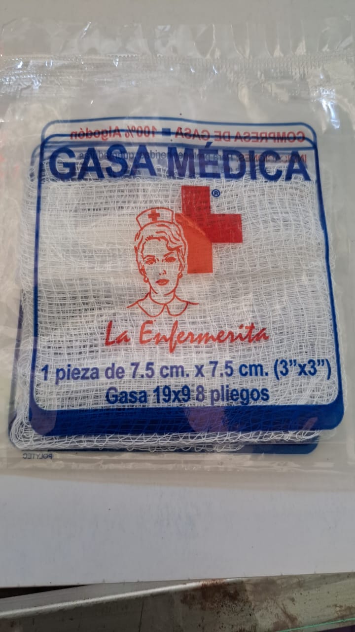 GASA MÈDICA (LA ENFERMERITA) 1 PIEZA DE 7.5CM X 7.5CM (3X3) - FARMACIA NUEVO MILENIO