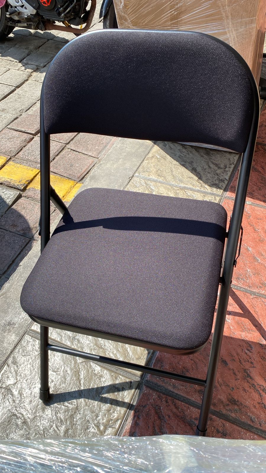 Silla de Espera Plegable Negra Acolchonada 