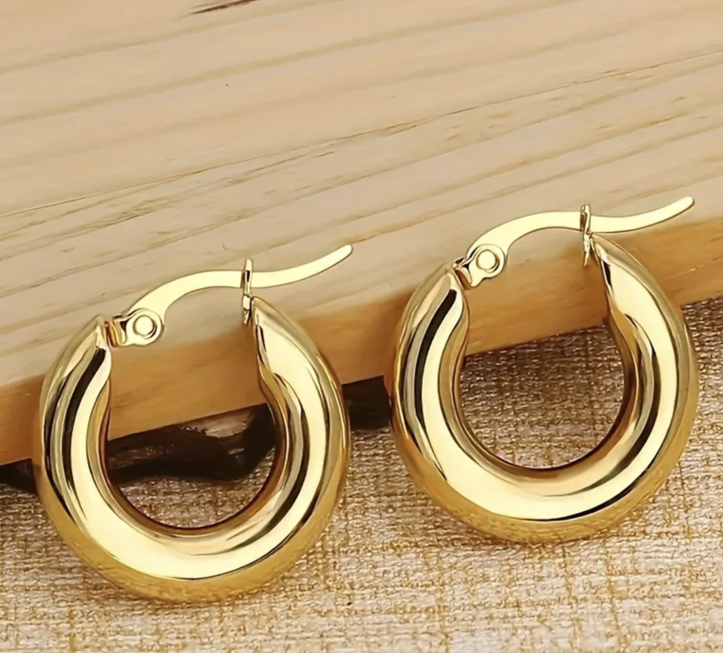 Aretes de argolla clasicos dorados - Baleni