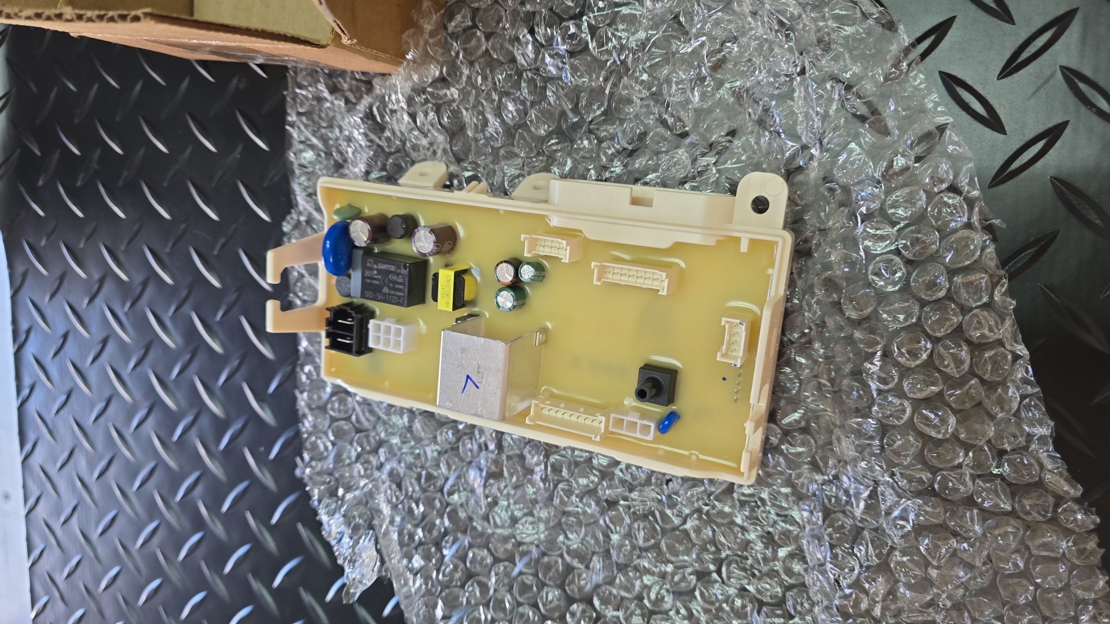 Tarjeta batma - Guate Frío