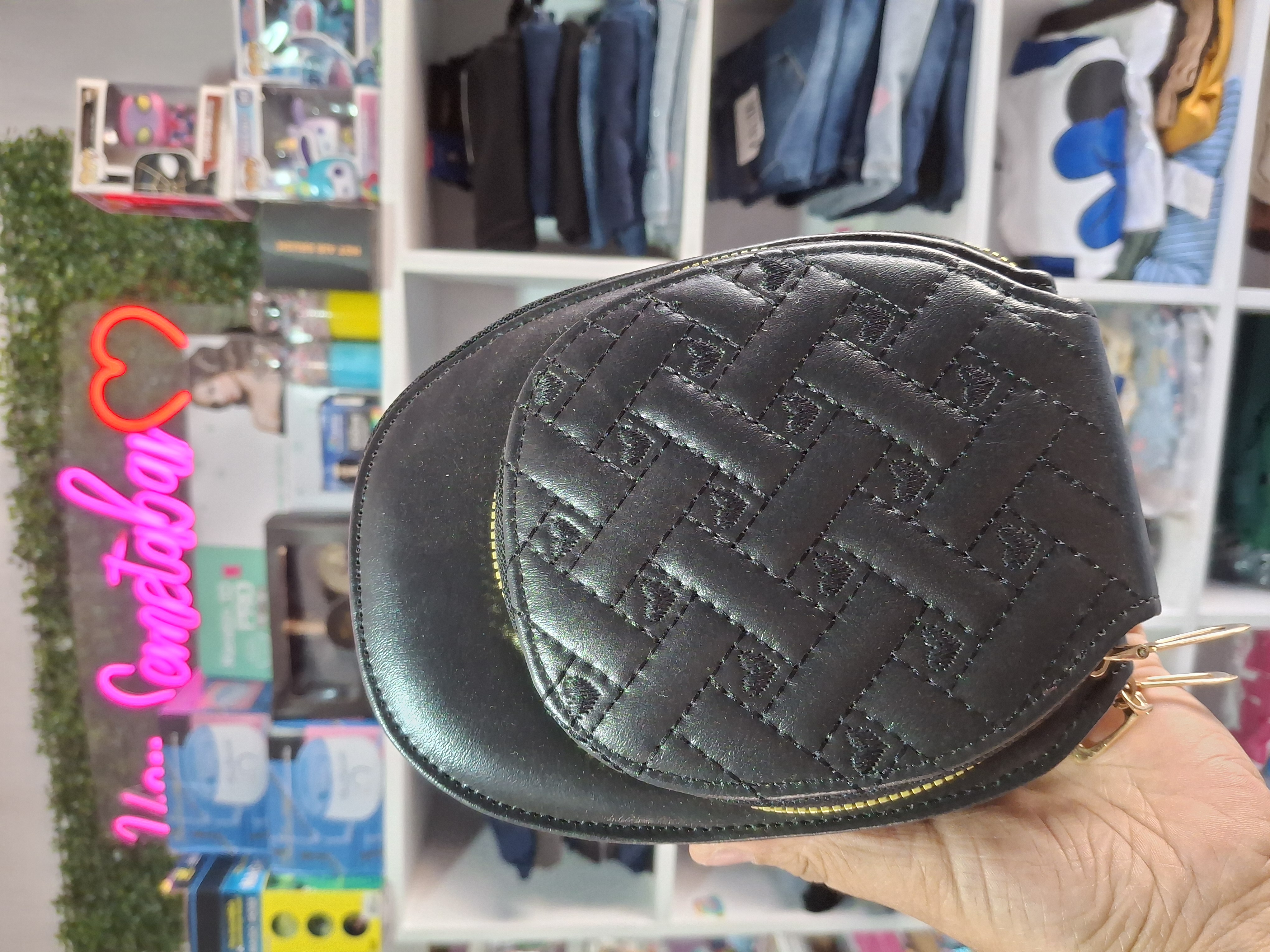 Cross body - Semetabaj Visu