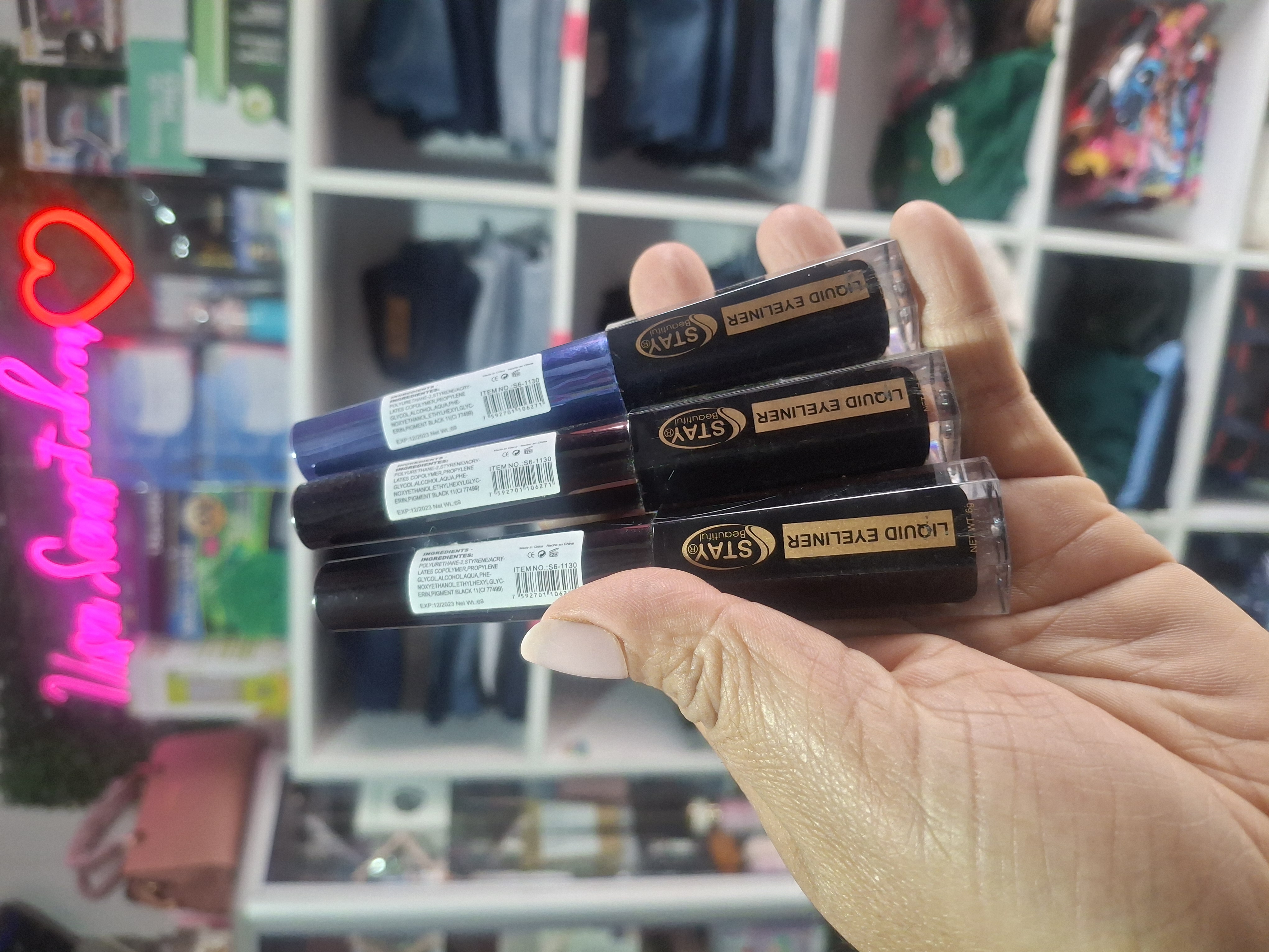 Delineador en liquido Stay - Semetabaj Visu