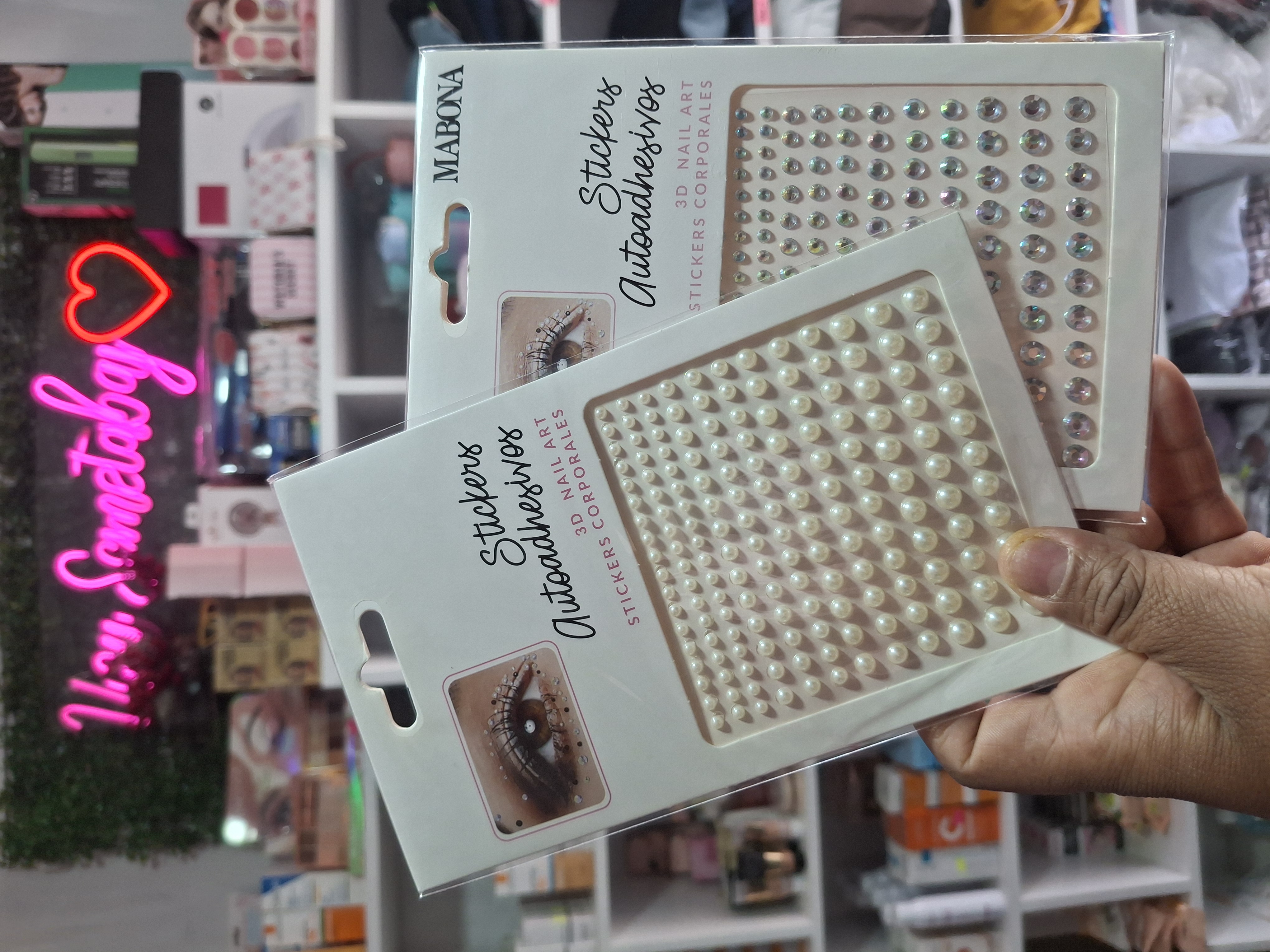 Perlas y piedras para decorar cabello y maquillaje  - Semetabaj Visu
