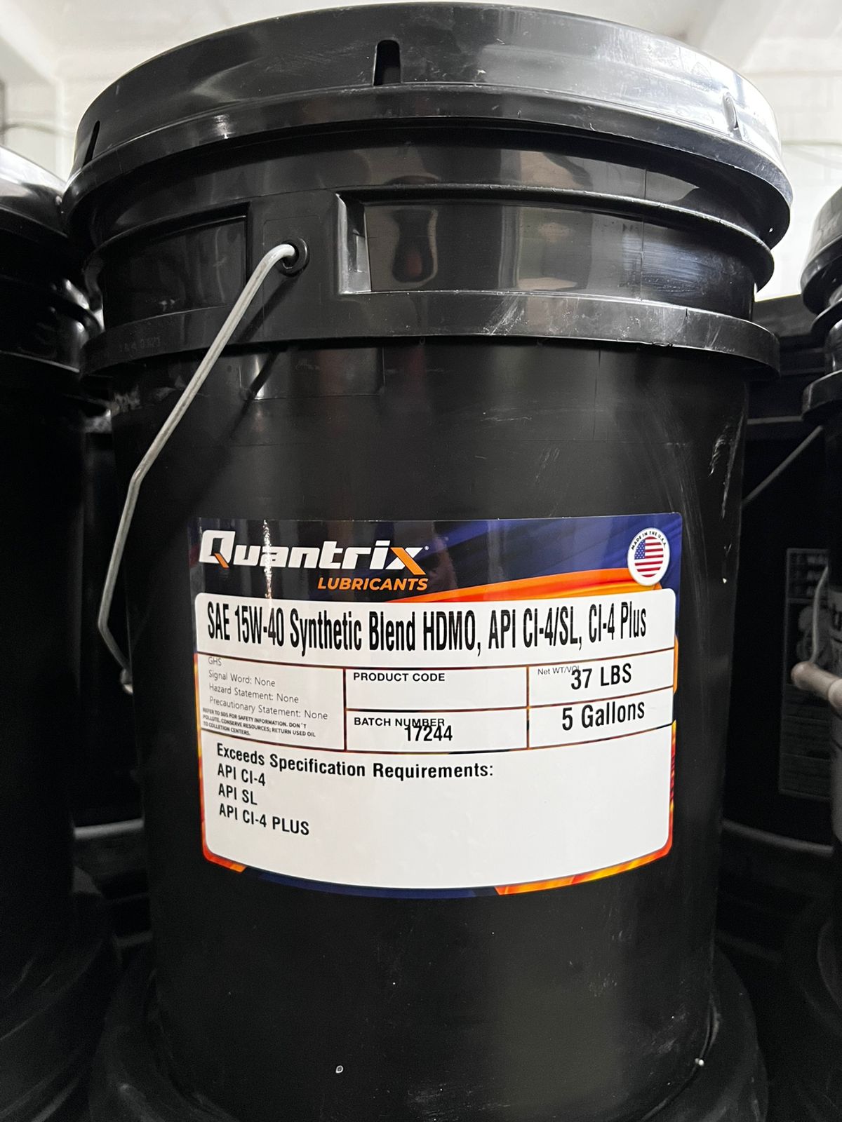 CUBETA 15W40 SEMISINTETICO QUANTRIX - Global Projection Group S.A.