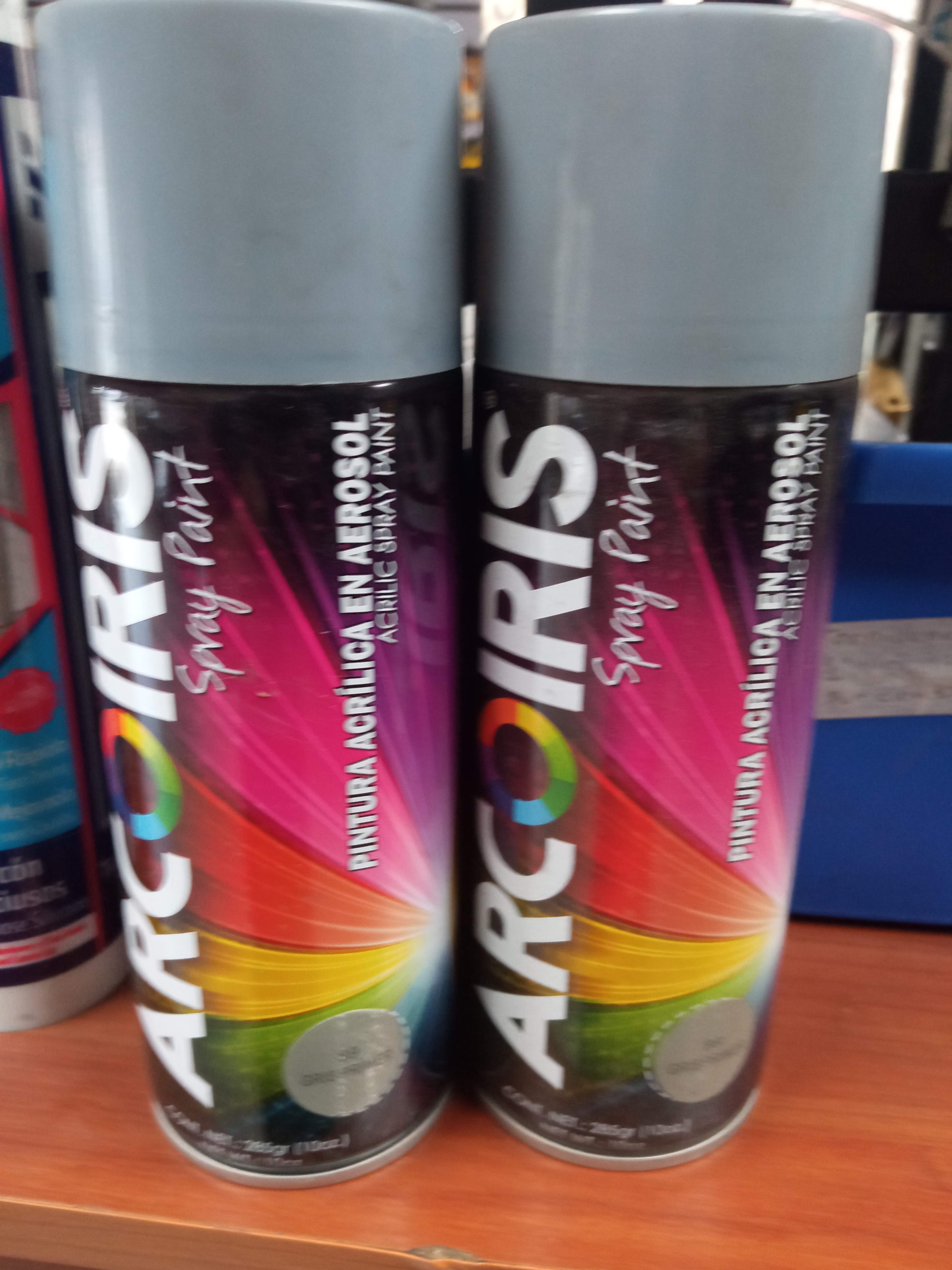 Pintura Spray Arcoíris Gris 400 ml  - Distribuidora Novacero