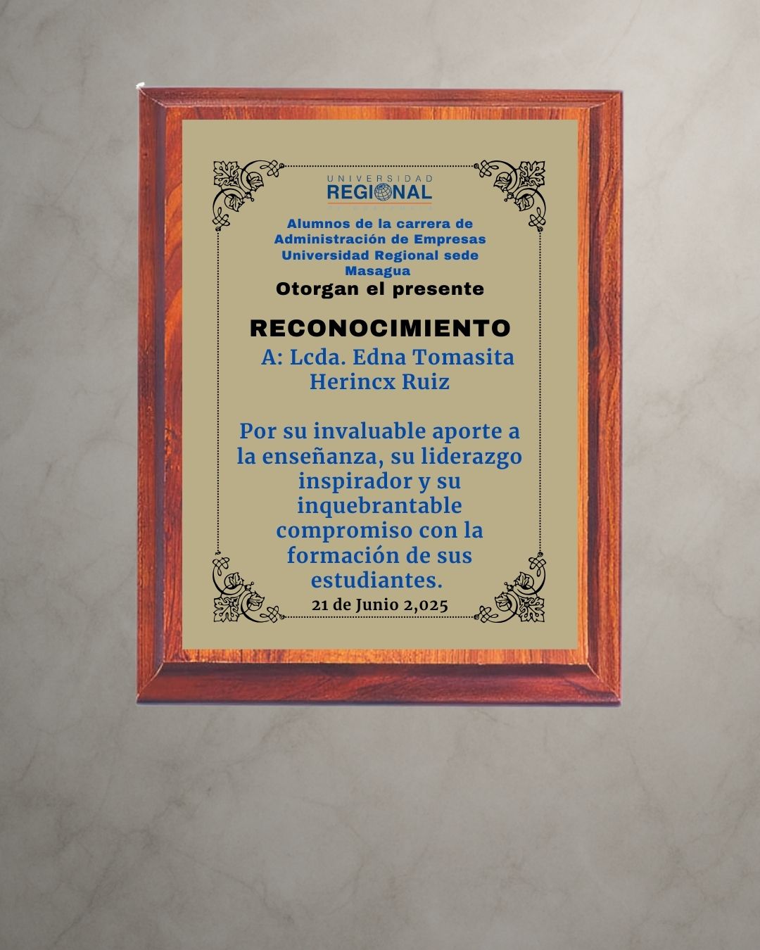 RECONOCIMIENTO DE MADERA PEQUEÑO PARA PARED  DE 4.5 X  6.5  PULGADAS - Yuli Variedades Creativas