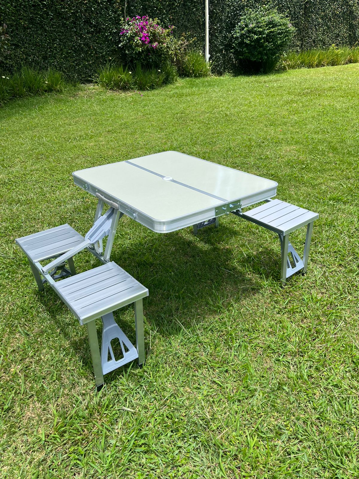 Mesa de jardin