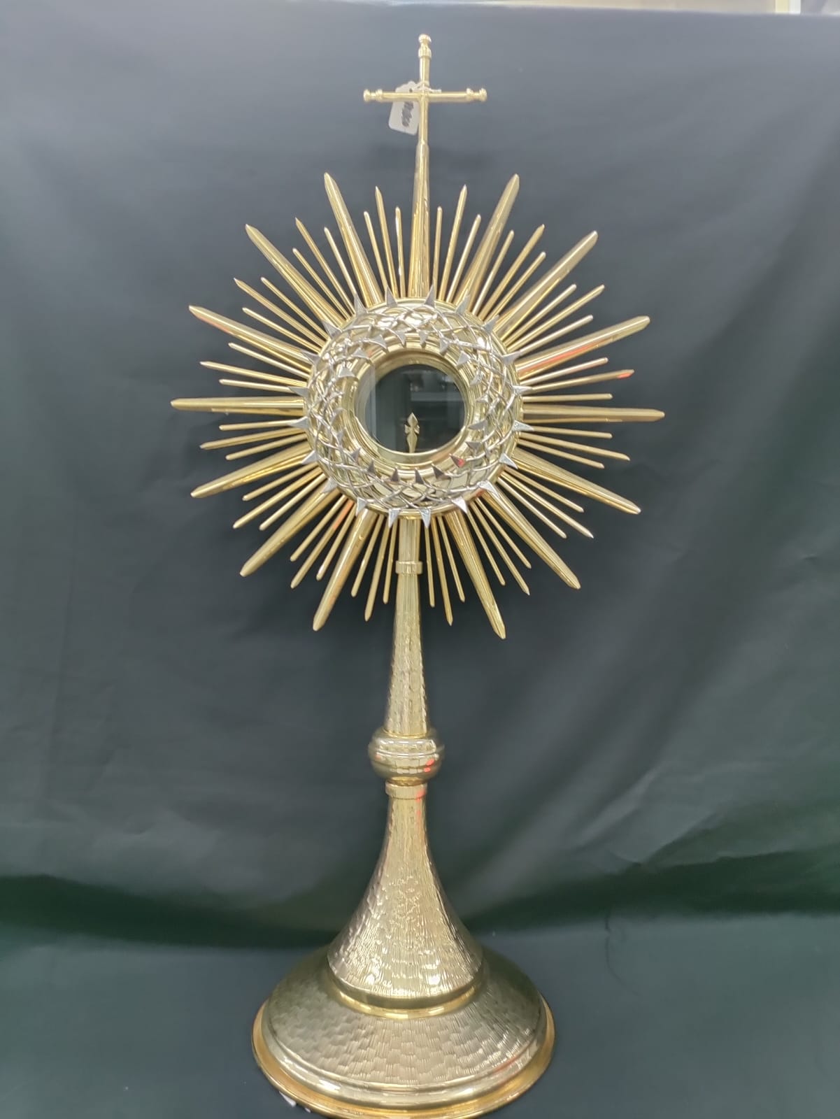 CUSTODIA CORONA CON ESPINAS DORADA 87 CM. - Recuerdos Mary