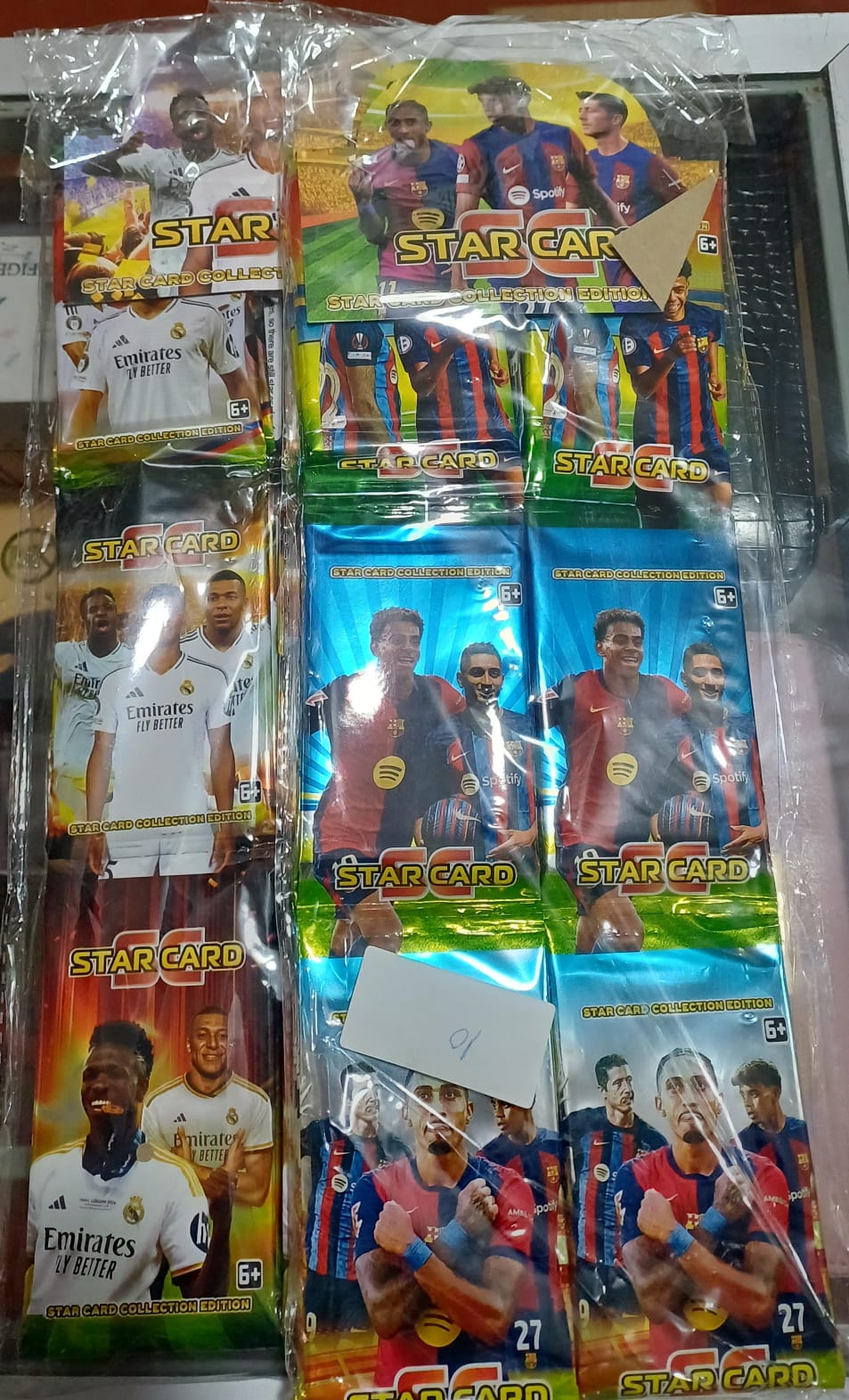 PAQUETE DE TARJETAS DE FUTBOL  - VARIEDADES EL TRIUNFO